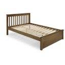 Ver imagem 2 de Cama Casal Inglesa com Peseira Fechada em Madeira Maciça Castanho