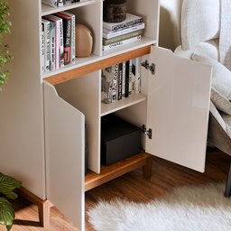 Estante para Livros Livreiro com 2 Portas e Nichos Prateleiras Off White / Freijó - 4