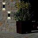 Ver imagem 4 de Kit 3 Mini Arandelas Retangulares Led Slim Solar De Sobrepor Com Luz Branco Quente De 2 Fachos Para 