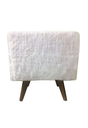 Ver imagem 1 de Puff Pé Palito Quadrado Não É Segredo Astracan Pelúcia Branco Pés Marrom 40x45