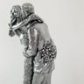 Escultura Casal Apaixonado - Adorno Decorativo Estátua Prata Studio Casa Center - 3