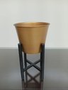 Ver imagem 3 de Octave Cachepô 25x15x15cm Metal Dourado com Suporte