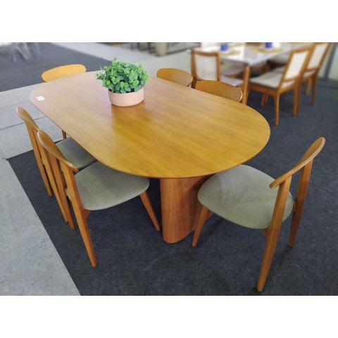 Sala de Jantar Tampo Oval Laminada 6 Cadeiras 2,0x1,0m - Hórus - Requinte Salas