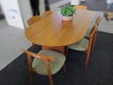 Ver imagem 2 de Sala de Jantar Tampo Oval Laminada 6 Cadeiras 2,0x1,0m - Hórus - Requinte Salas