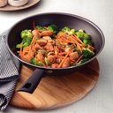 Ver mais imagens de Caçarola Turim Alumínio Antiaderente 2,8l + Faqueiro Ipanema 30pc + Wok Loreto 3,6l - Tramontina