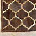 Ver imagem 3 de Tapete de Couro Marrom 100x150 Folha Contorno Simples