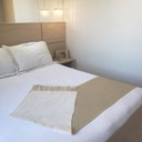 Ver imagem 2 de Peseira Xale p/ Cama Casal Decorativa 2,10x0,45 Berlim Bege