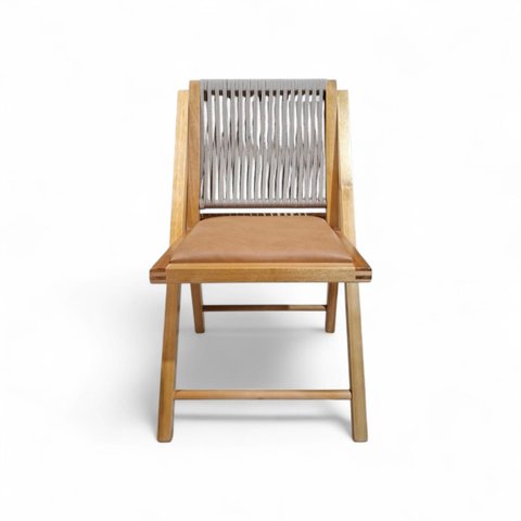 Cadeira em Madeira sem Braço Assento de Couro Sintético Encosto de Corda Trançada Cor Mel Corano Tel