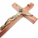 Ver imagem 1 de Crucifixo De Parede Madeira Metal Dourado Tradicional 19 Cm Armazém Católico 949