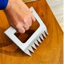 Ver imagem 5 de Desfiador de Carne Profissional Garra de Urso Gancho para Churrasco Aço Inox Cozix