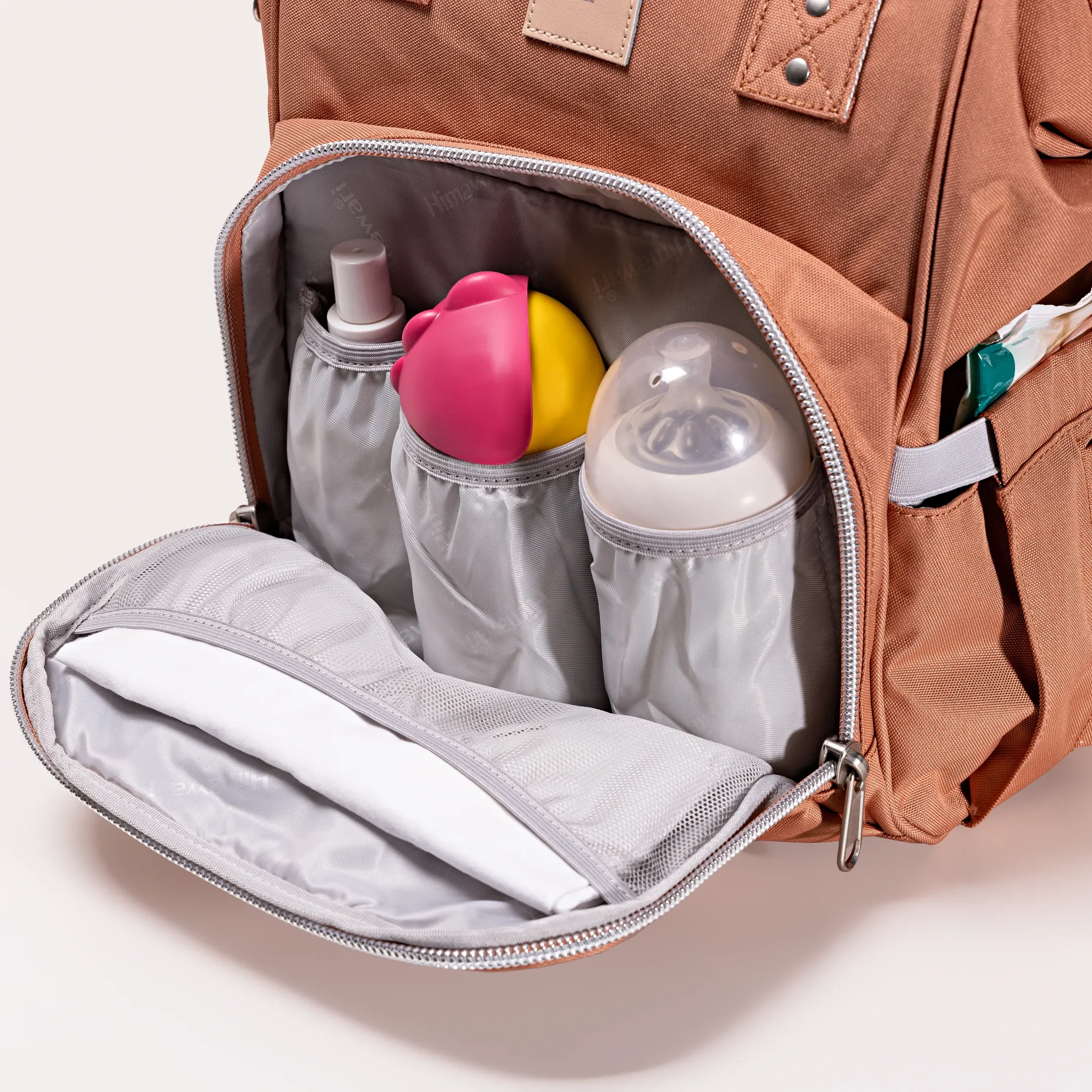 Ver imagem 2 de Bolsa Mochila Maternidade 2.0 | Premium | Salmão