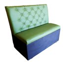 Ver imagem 1 de Poltrona Sofá Booth 1,10 Acento e Encosto Verde Capitone Duplo Costurado. Base Preto Sku_68
