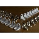 Ver imagem 1 de Kit de 100 Mini Cantoneira 13x13 Cadeirinha em Aço 2 Furos Móveis