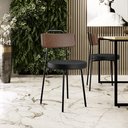 Ver imagem 2 de Kit 02 Cadeiras Decorativas Estofada Para Sala De Jantar Barcelona L02 Couríssimo Marrom Preto -