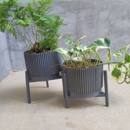 Conjunto de vasos Linhas M - com pratinho e tripé - Cinza Chumbo - 1