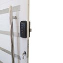 Ver imagem 4 de Porta Pivotante de Alumínio Branco 210x120 com Pux. e Friso com Fechadura Digital Linha 30 - Esquerd
