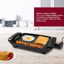 Ver imagem 3 de Elite Gourmet Griddle Elétrica 10.5"x8.5" Antiaderente com Termostato (preta)