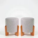 Ver imagem 1 de Kit 02 Puff Piave Decorativo Tecido Linho Banqueta Redondo Pés de Madeira Maciça