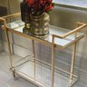 Carrinho Bar Moderno Estrutura de Metal Dourado com Vidro - 1