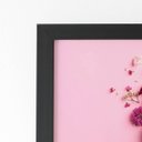 Ver imagem 2 de Quadro Vaso de Flores Rosa Minimalista Moldura Preta 60x40cm