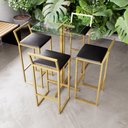 Ver imagem 1 de Jogo Mesa Alta Bistrô Quadrada Vidro 4 Banquetas Estofado Preto Confort Ind Dourado Don Castro