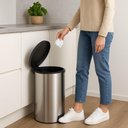 Ver imagem 2 de Lixeira Redonda com Pedal 20l Tramontina New Aço Inox Polido para Banheiro Cozinha Escritório