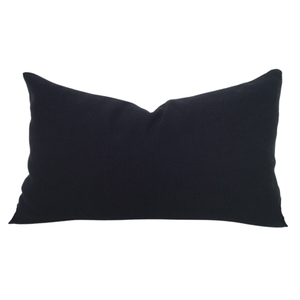 Almofada em Linho Tramado Preto Retangular:completa