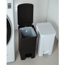 Ver imagem 2 de Kit 2 Lixeiras de Pedal com Aro Interno 6 Litros para Banheiro Polipropileno Trium Preto