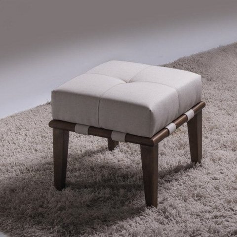 Puff Livia 45cm Cor Bege Pés Imbuia