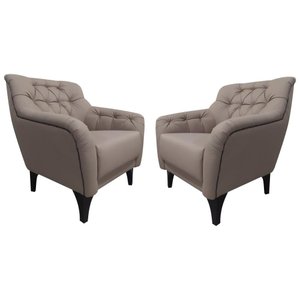 Kit 2 Poltronas Decorativas Com Tachas E Pés de Madeira Linho Bege Escuro Shaula Larbelle
