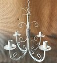Ver imagem 1 de Lustre Luminária Pendente de Teto Ferro 4 Bocais branco arabescos