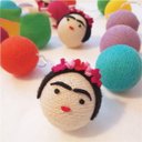 Ver imagem 1 de Luminária Frida Kahlo Cormilu Led, À Pilha, 20 Bolas, 2,8m
