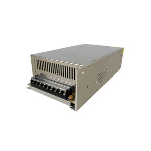 Fonte de Alimentação Chaveada Dc 12v 50a 600w Colmeia Bivolt Ac100-220v Marca Cee