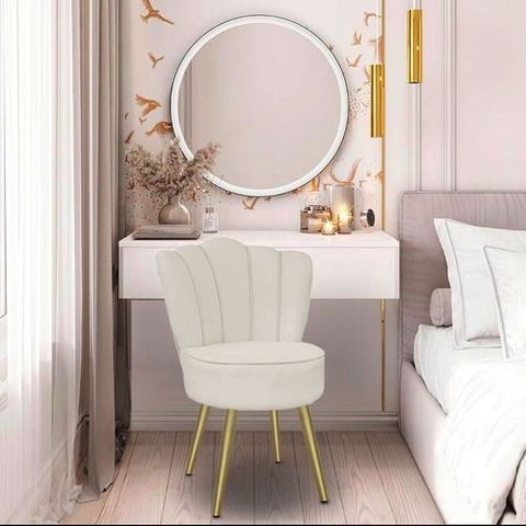 Cadeira para Studio Maquiagem Clinica Estética Veludo Bege Pés Dourado Bz Home Decor