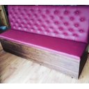 Ver imagem 4 de Poltrona Booth Retrô 1,80cm Assento e Encosto Vinho Base Amadeirada Capitone Duplo Costurado