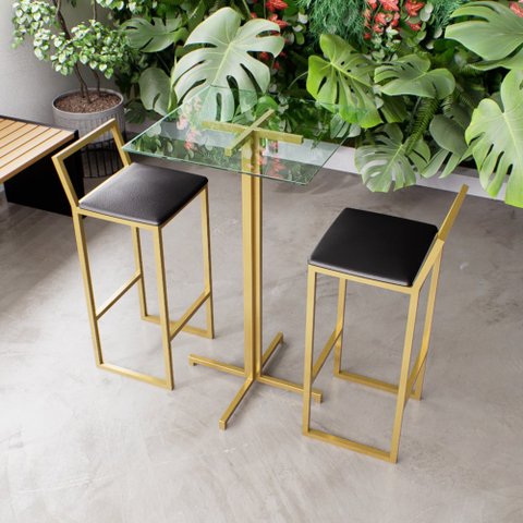 Jogo Mesa Alta Bistrô Quadrada Vidro 2 Banquetas Estofado Preto Confort Ind Dourado Don Castro