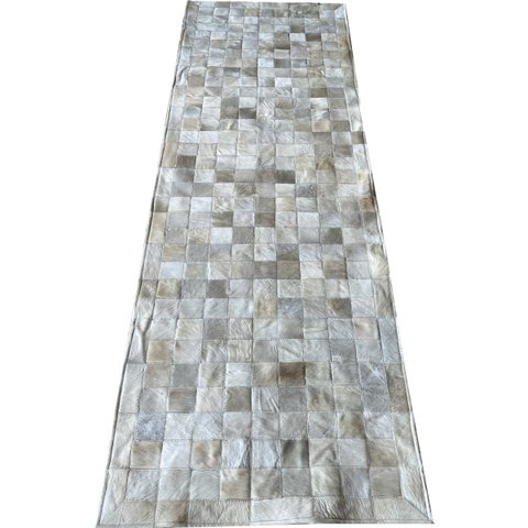 Tapete de couro passadeira bege claro 0,70x2,30 com bordas