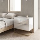 Ver imagem 5 de Mesa de Cabeceira Eros 60cm 2 Gavetas Branco MDF Estilo Industrial Pés de Ferro Dourado
