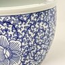 Vaso Cachepot Porcelana Azul e Branco Floral Arabesco 22cm - 4