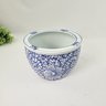 Vaso Cachepot Porcelana Azul e Branco Floral Arabesco 22cm - 2