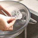 Ver imagem 2 de Escorredor de Alimentos Tigela Funil maior praticidade - Rosa