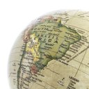 Ver imagem 5 de Globo Terrestre com Base Arredondada em Madeira e Plástico 32cm