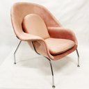 Ver imagem 6 de Poltrona Womb Chair com puff veludo rose envelhecido - Poltronas do Sul