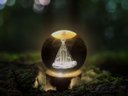 Ver imagem 2 de Luminária Abajur Nossa Senhora Led Usb Enfeite Decorativo Esfera de Vidro 3d Base de Madeira