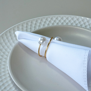 Kit 8 Pçs Anel para Guardanapo 8 Lugares Pérola Duas Voltas 4,5x4,5cm Argola: Dourada