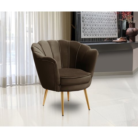 Poltrona Para Sala Decorativa Flor de Lis Pés Ferro Dourado Veludo Marrom Madelina Decor