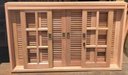 Ver imagem 2 de JANELA VENEZIANA DE CORRER RETA MACIÇA EM CEDROARANA 1,60X1,00X14 ACOMPANHA TRILHOS DUPLOS,ROLDANAS