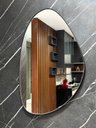 Ver imagem 4 de Espelho Orgânico com Alça de Couro Sintético com 45x70 Decoração Banheiro Sala:marron