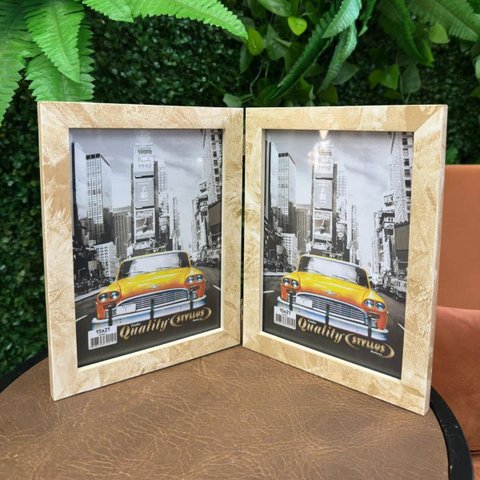 Porta Retrato Duplo Vertical em Madeira Detalhado 15x21 Luxo:dourado Marmorizado