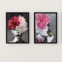 Ver imagem 1 de Kit 2 Quadros Mulher E Flores Rosas Com Dourado 24x18cm:Madeira branca